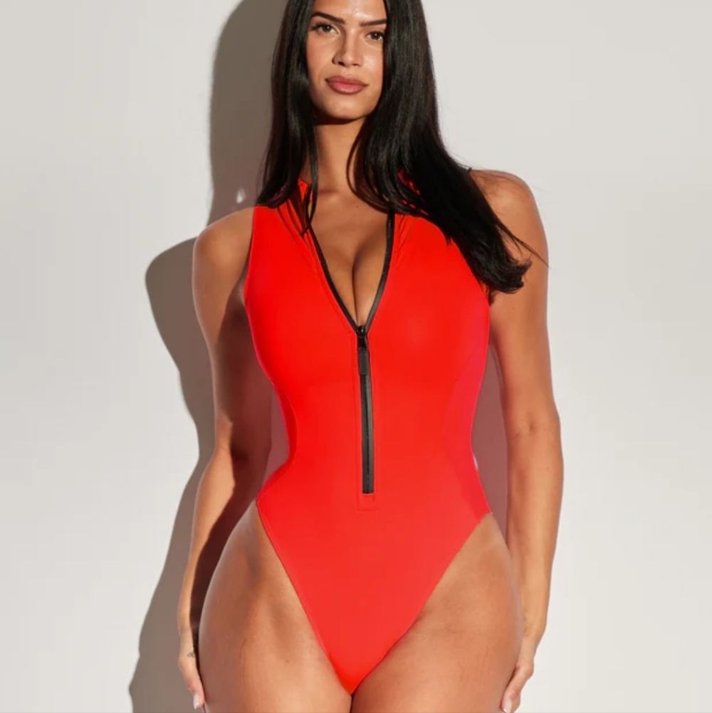 TA3 Hi Cut Sleeveless Surfy - Picture 4 of 13